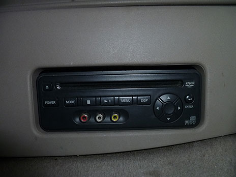 2004 Nissan Quest image