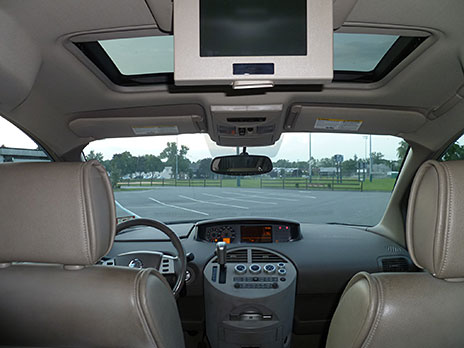 2004 Nissan Quest image