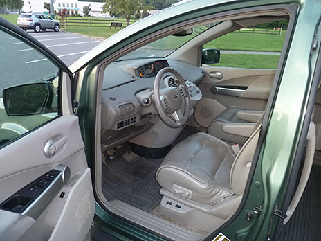 2004 Nissan Quest image