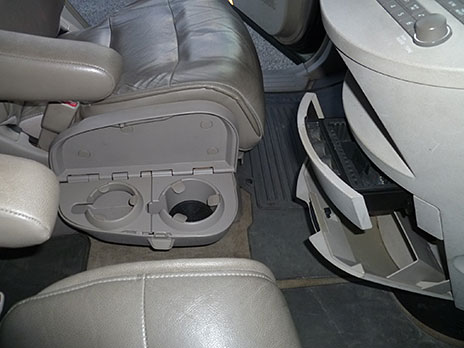 2004 Nissan Quest image